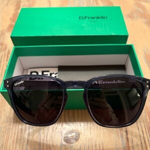 D Franklin ultra light SQ High Navy/Black NWOT